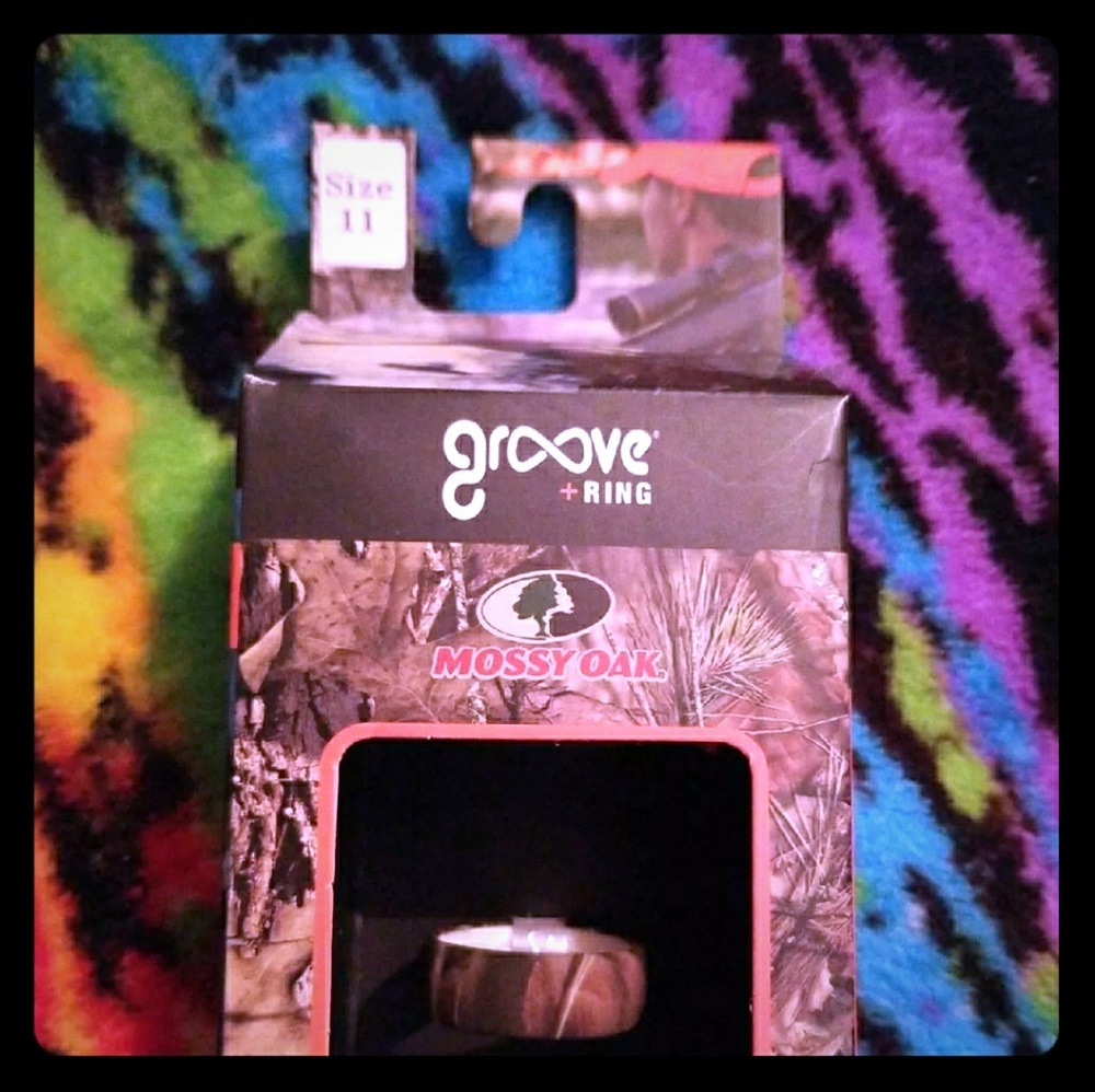 Groove ring size 11